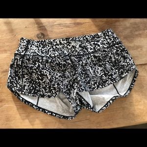Lululemon shorts size 4